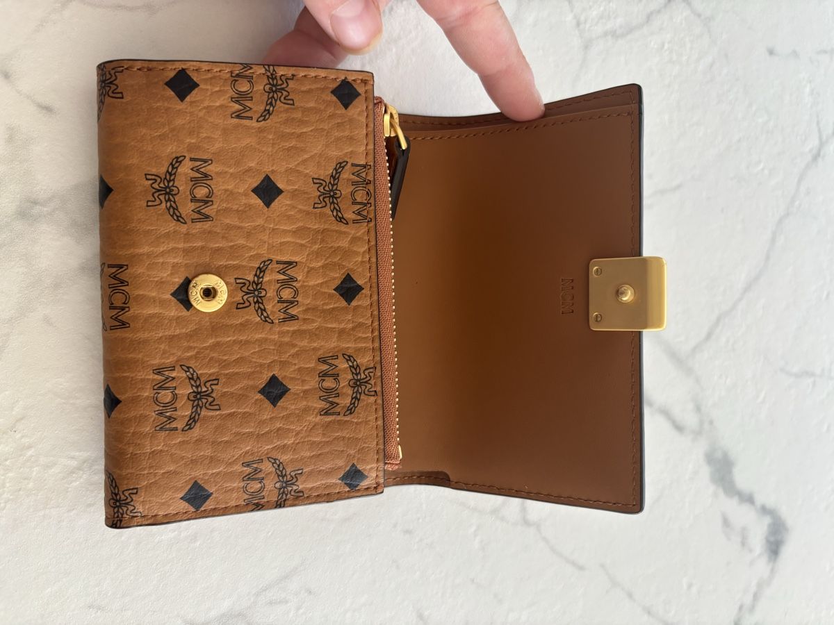 Mcm Brieftaschen: MCM Geldbörse – Gebraucht aus Lömmenschwil von tmr_xx 2