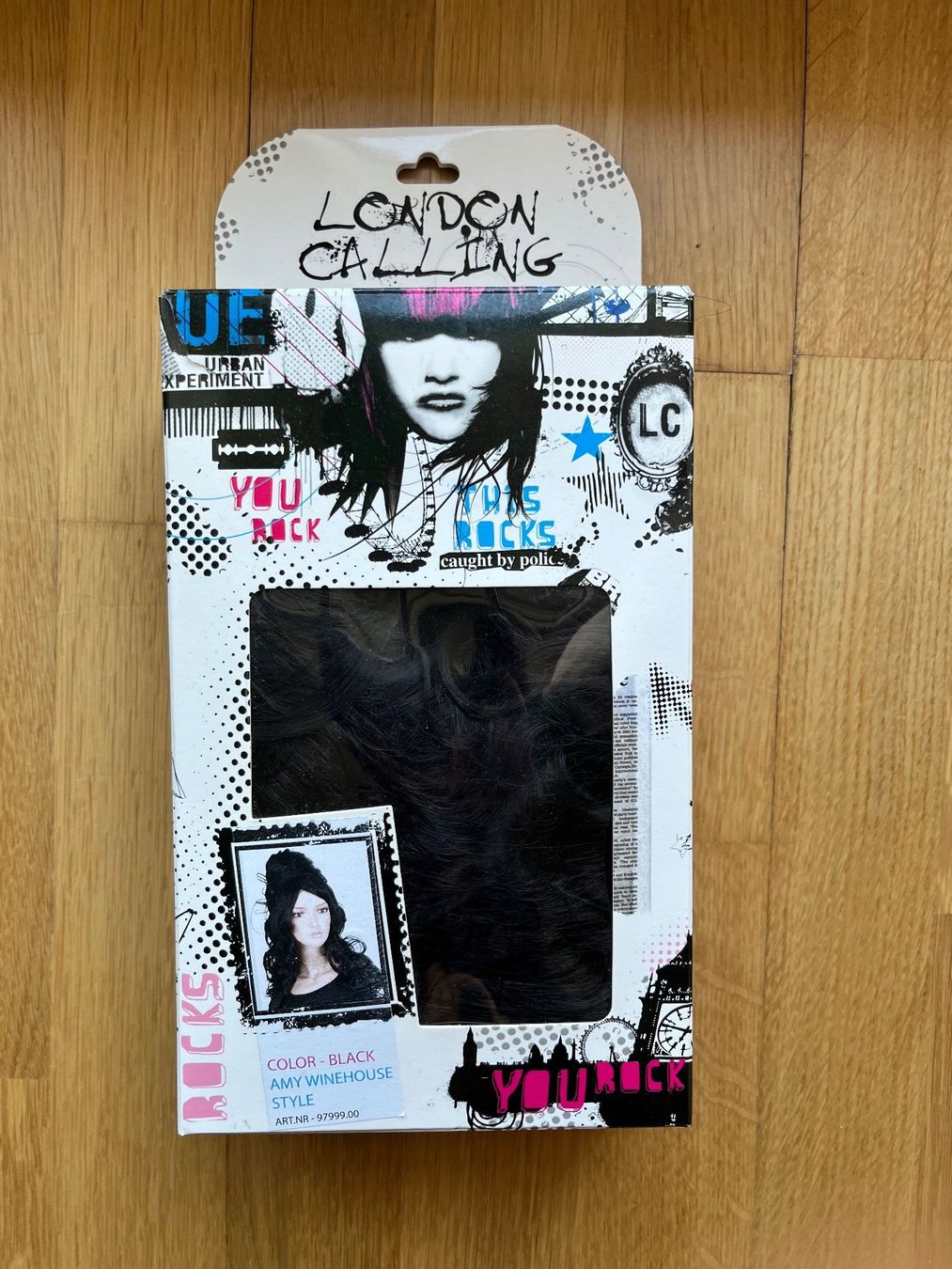Parrucche: Schwarze Perücke Stil 'Amy Winehouse' – Nuovo (secondo la descrizione) da Basel venduto da _MMJ 3