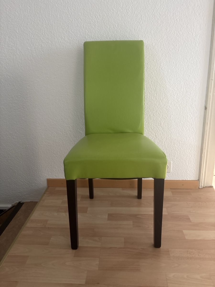 Chaises: Stuhl im grünem Kunstleder – D'occasion à Goldach par Richie88