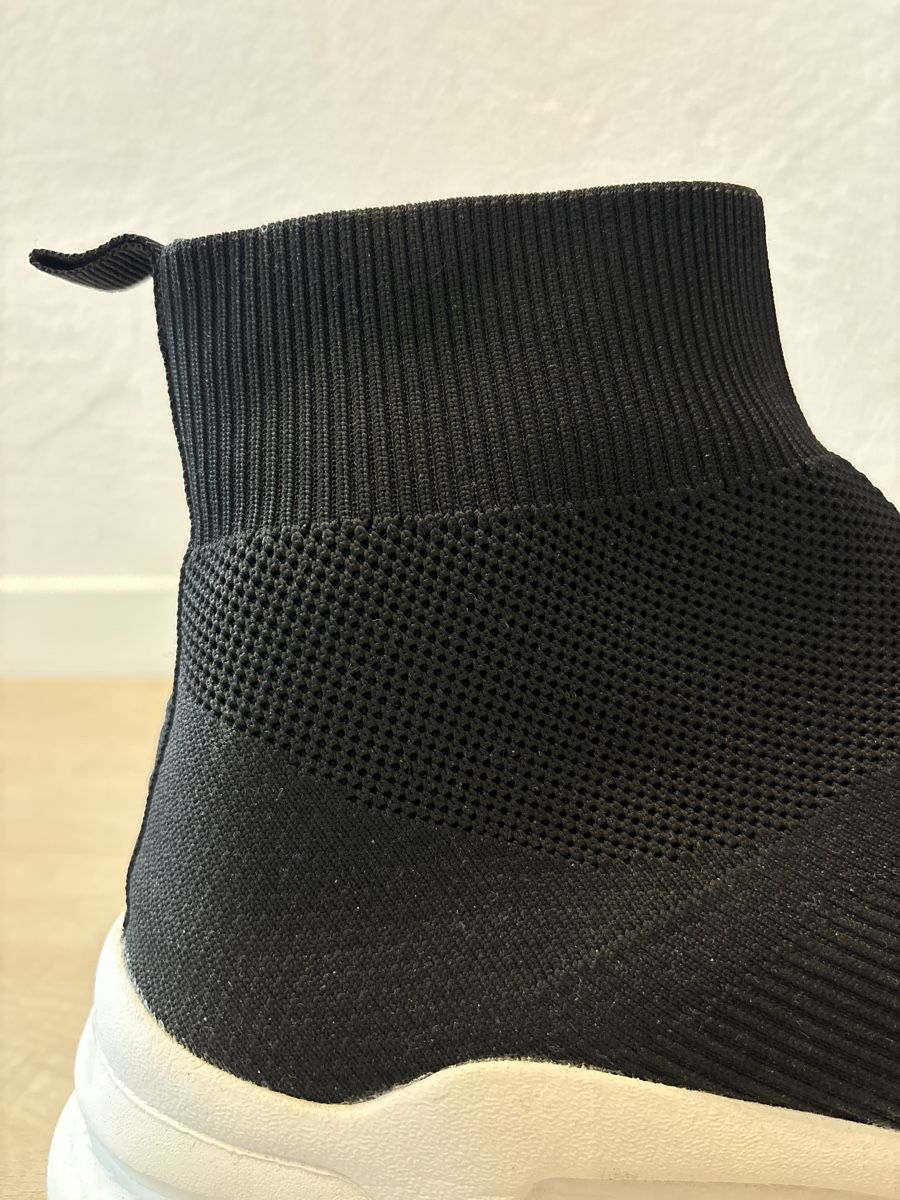 Scarpe da uomo: Schwarze Sneaker wie neu | Grösse 46 – Nuovo (secondo la descrizione) da Wattwil venduto da take.that 6