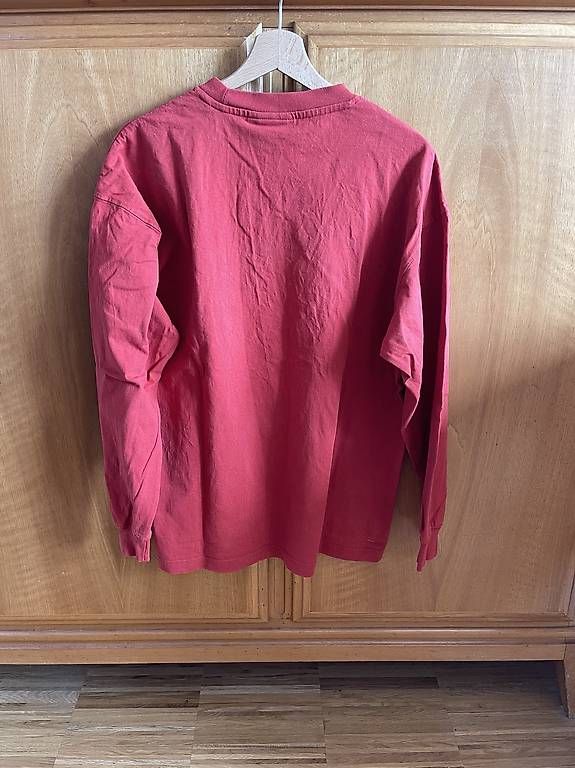 Pullover & Sweatshirts: H&M Langarmshirt Rot – Gebraucht aus Dübendorf von LeonhardsRicardo 2