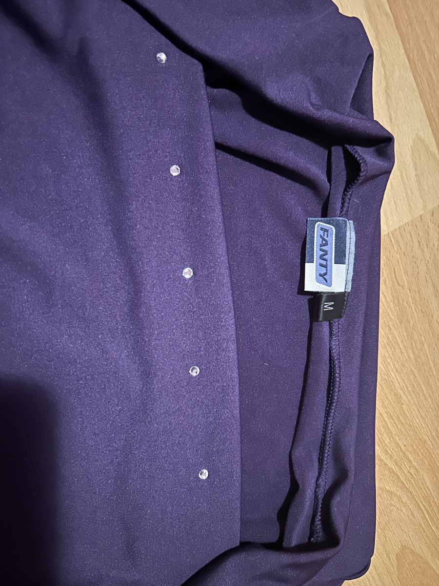 T-shirt: Oberteile, Gr. M, 2 Stk. – Usato da Hallwil venduto da Zoeizy 3