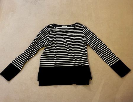 Marc O'Polo striped long sleeve top. Size XS. Stylish!