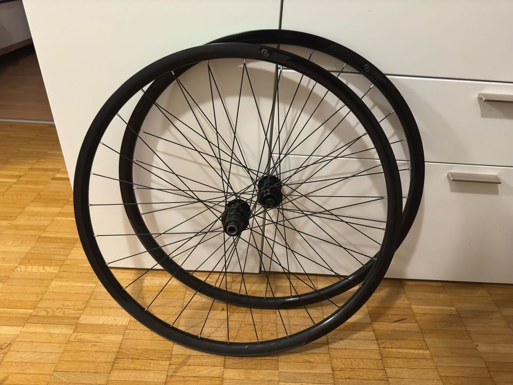 Rennvelo Laufräder Syncros RACE GR 24 DISC Kaufen auf Ricardo