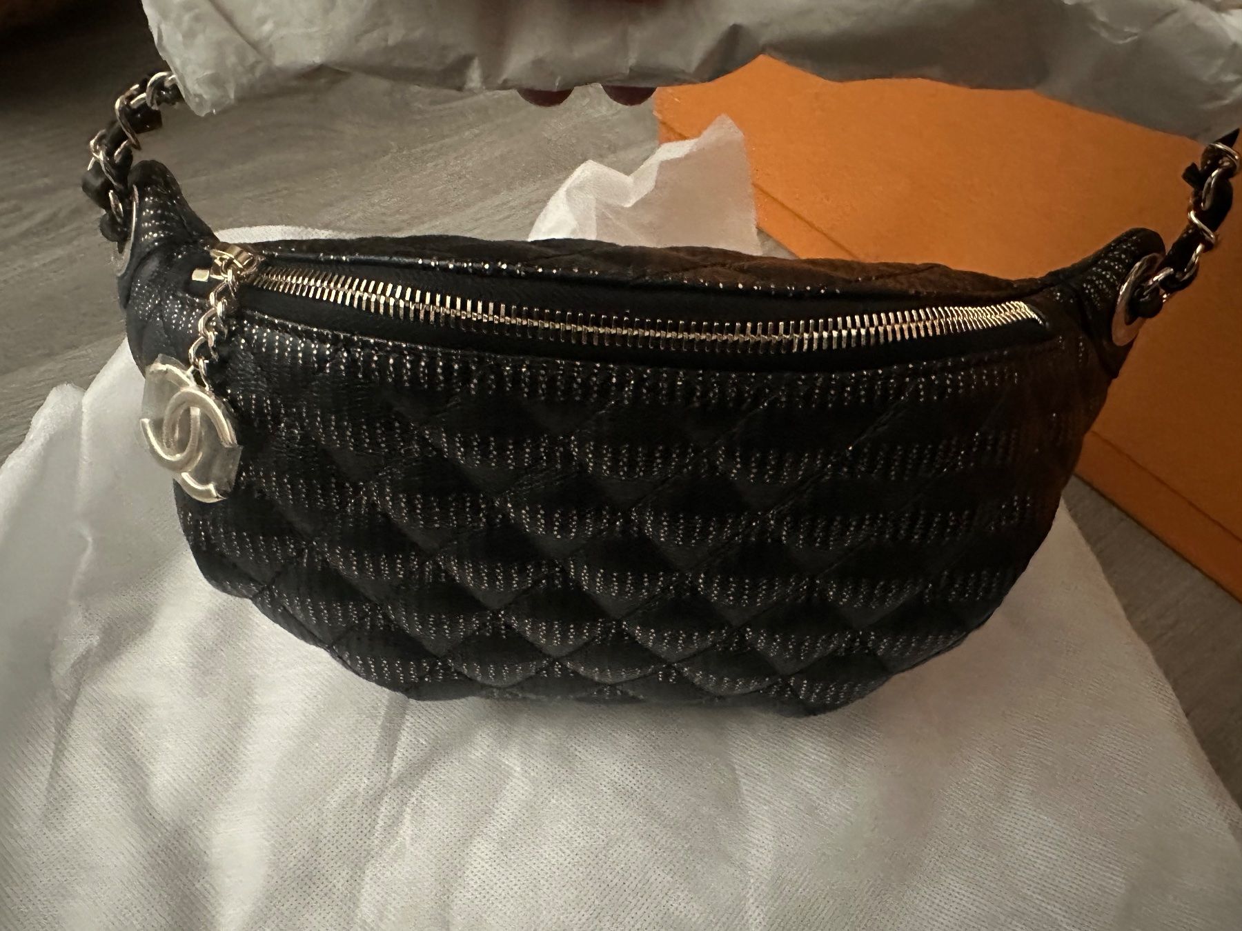 Sonstige Kleidung & Accessoires: Sac banane Chanel – Gebraucht aus La Chaux-de-Fonds von joa_f7dz