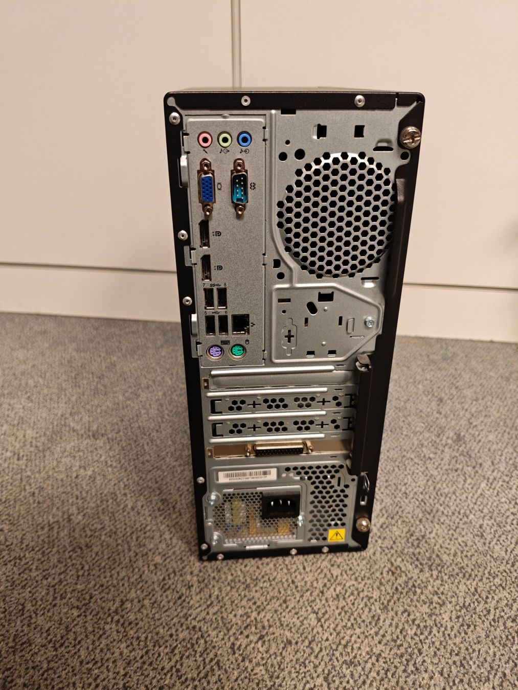 Lenovo PC: Lenovo ThinkCentre M710t – Usato da Zürich venduto da initfour 1