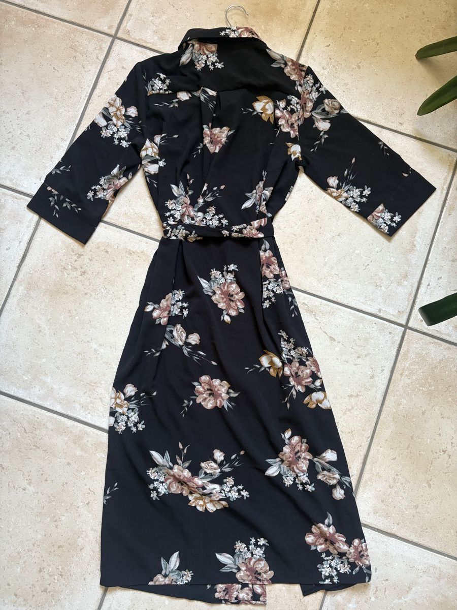 Only Vestiti: Blusenkleid  – Usato da Ricketwil venduto da Lady_of_Glenmore 1