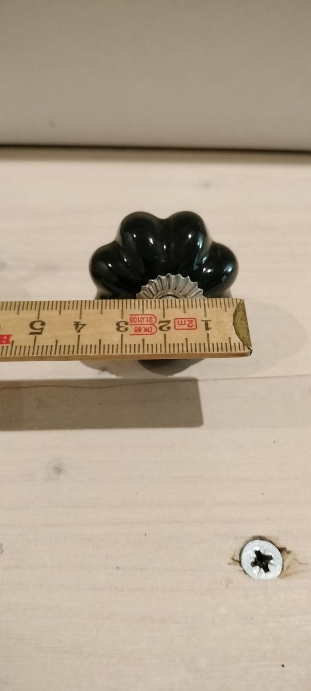 Knöpfe: Möbelknöpfe - Verschiedene Farben, 4 Stk. – Gebraucht aus Gansingen von Lisa-Jane 3