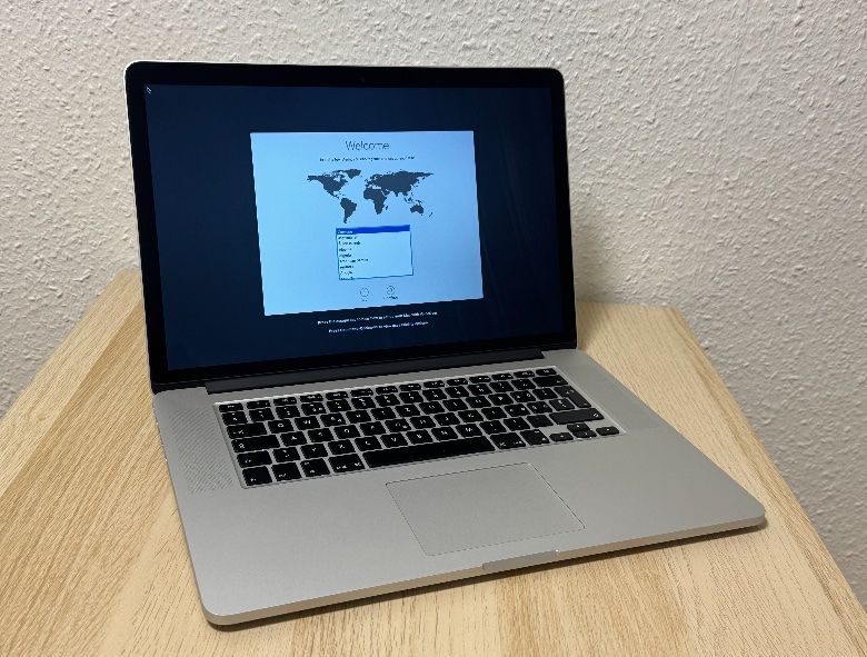 Apple Notebook: MacBook Pro (Retina, 15-inch, Mid 2015) – Difettoso da Geneve venduto da MartyGeneve