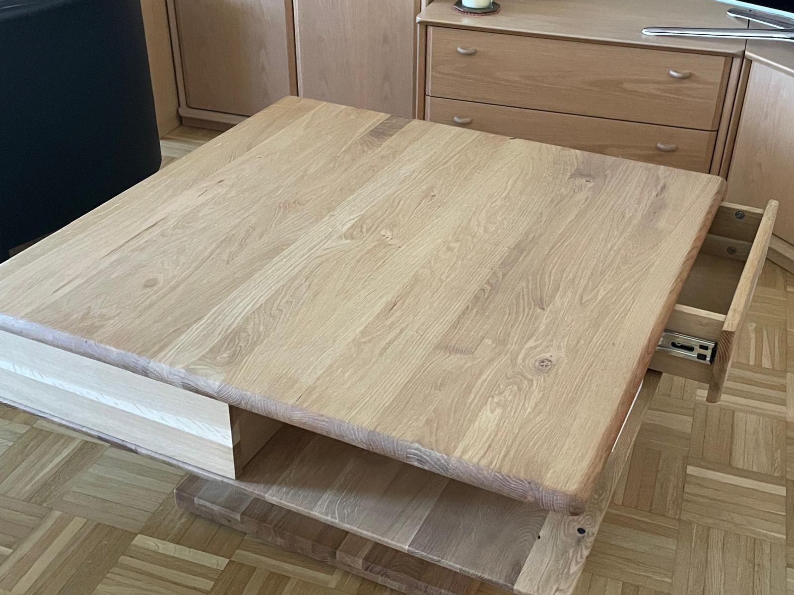 Tables: Couchtisch massiv Eiche – D'occasion à waldenburg par vr161069 1