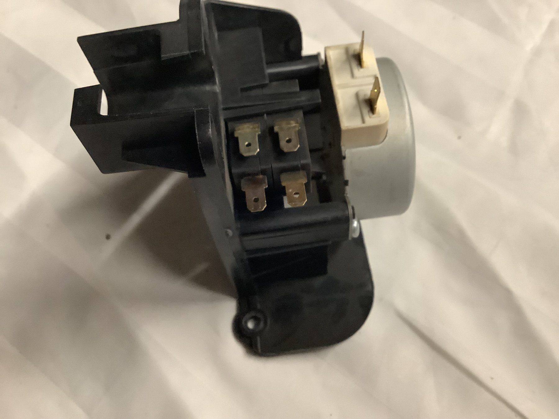 Altro per industria metallurgica: GETRIEBE MOTOR 200V MIT ENDSCHALTER – Usato da Glarus venduto da Mdelphi 6