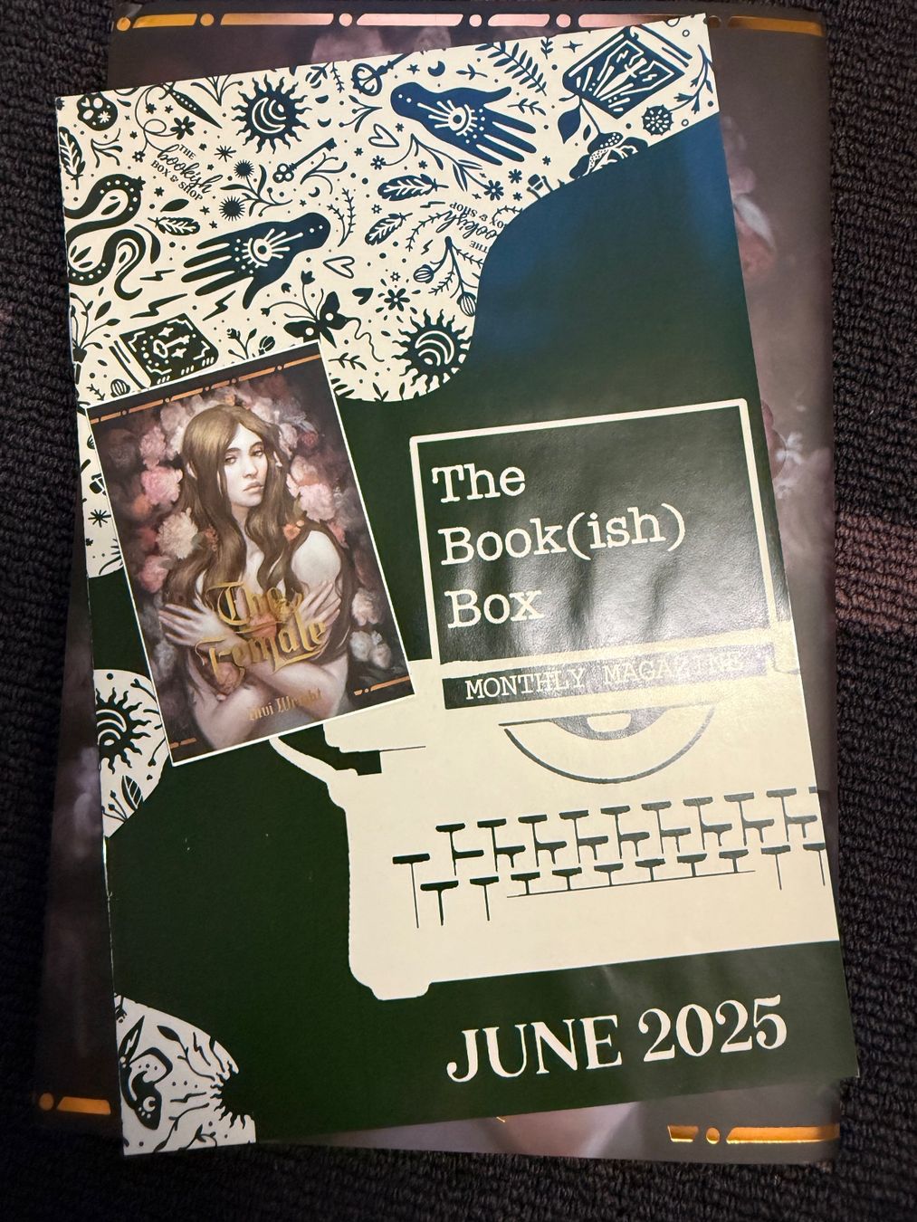 Libri: The Female von Invi Wright - Spezial Edition – Nuovo e nell'imballaggio originale da Eichberg venduto da Lolapop18 6