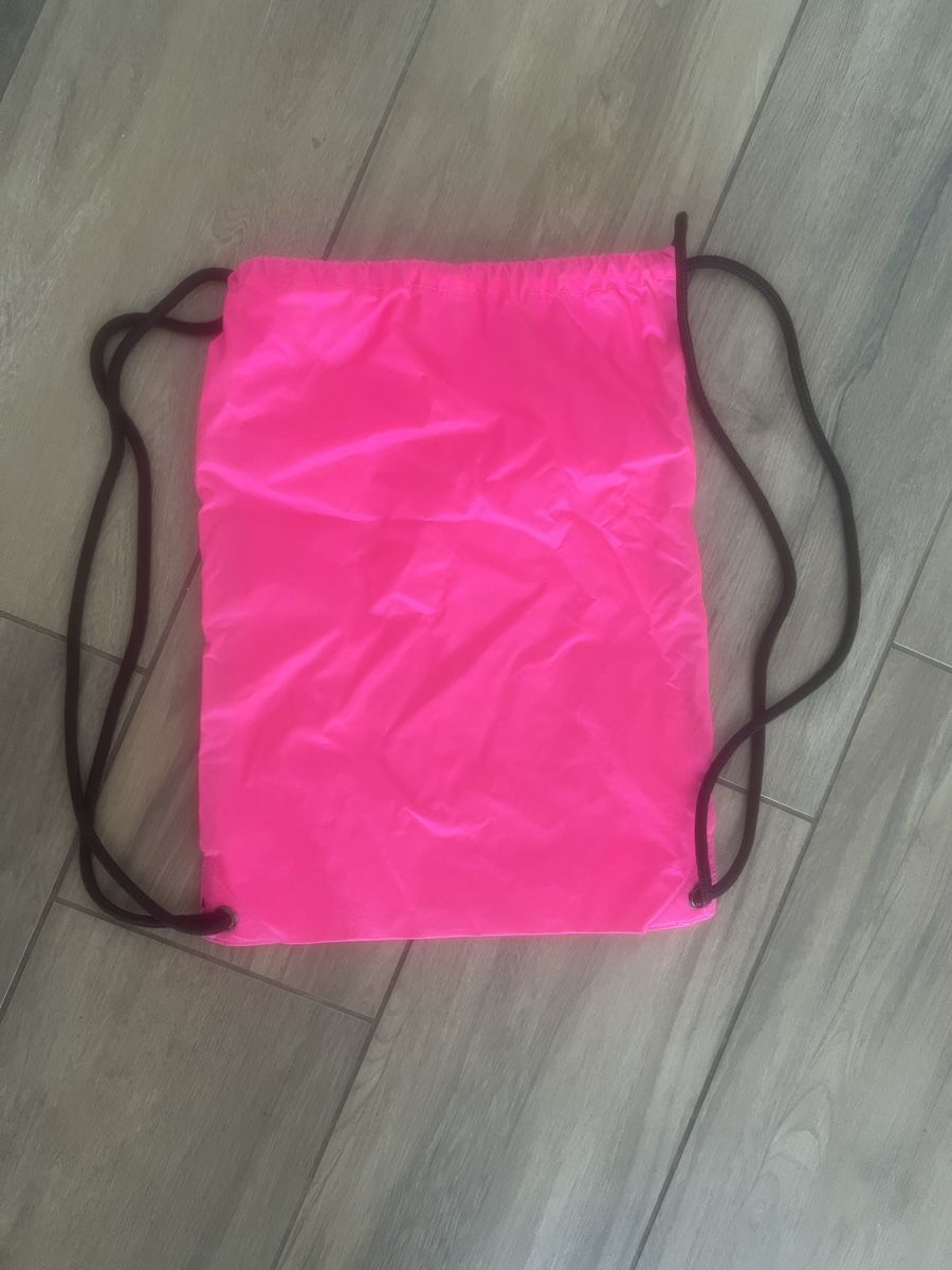 Nike Borse da donna: Nike Sportbeutel pink – Usato da Dübendorf venduto da ali_g7p8 1