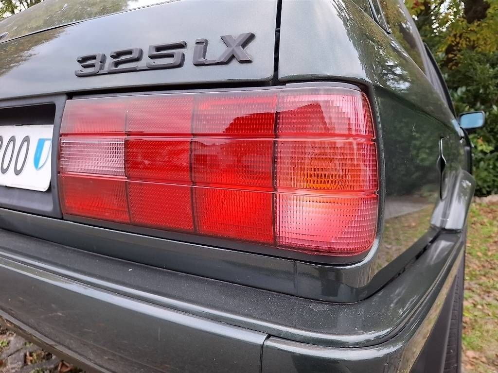 BMW Fari: BMW E30 Rückleuchten - MHW Style rot – Usato da Ebikon venduto da AlpinaB3