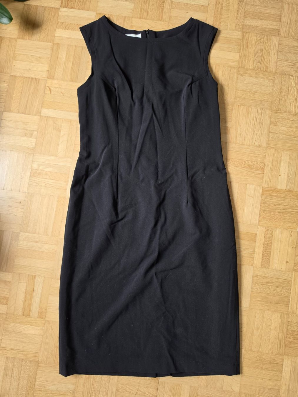 Vestiti: Etuikleid Scapa Gr. 42 – Usato da Stäfa venduto da flamingo_17