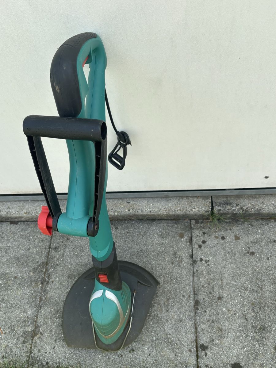 Bosch Rasenmäher: Fadenmäher Trimmer – Gebraucht aus Ebikon von monkey1984 1