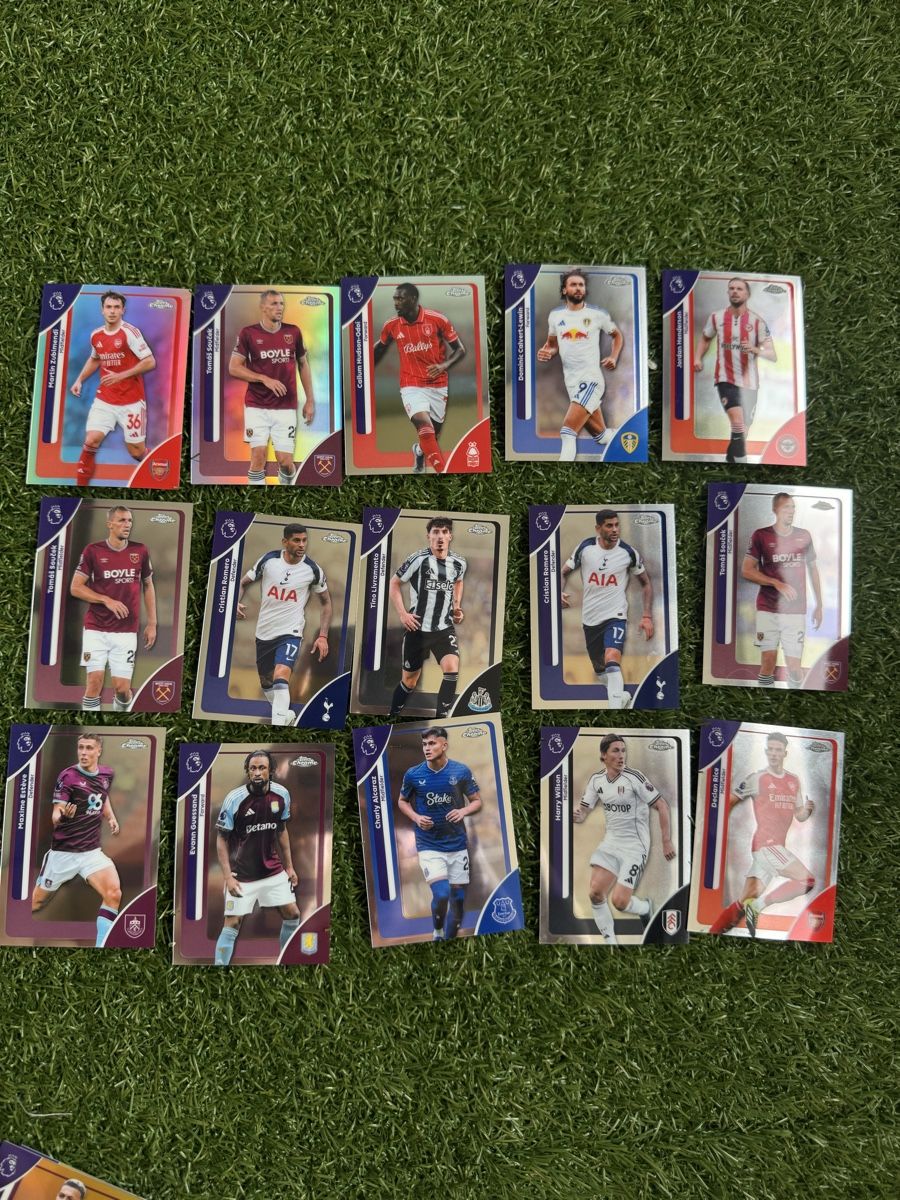 Topps Carte collezionabili: PREMIER LEAGUE CHROME 2025/2026 – Nuovo (secondo la descrizione) da Basel venduto da arr_j96w