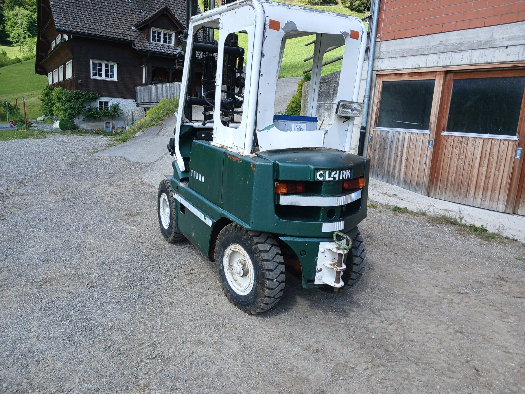 Clark Carrelli elevatori e a forche: Clark Gabelstapler – Usato da Krinau venduto da P.grob 2