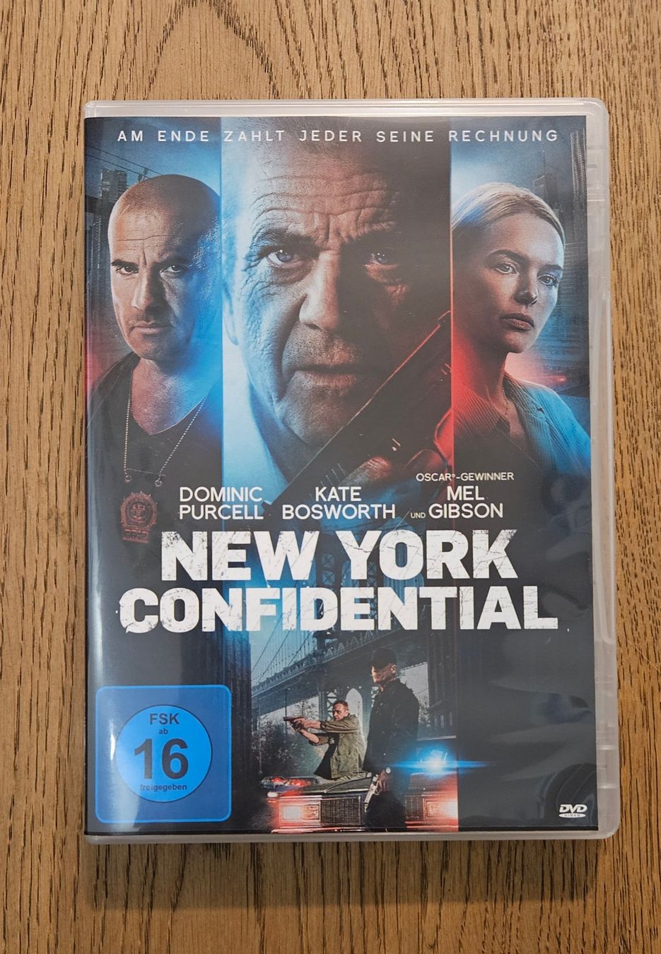 Tutti i DVDs: New York Confidential – Nuovo (secondo la descrizione) da Spiegel b. Bern venduto da JeromeG9