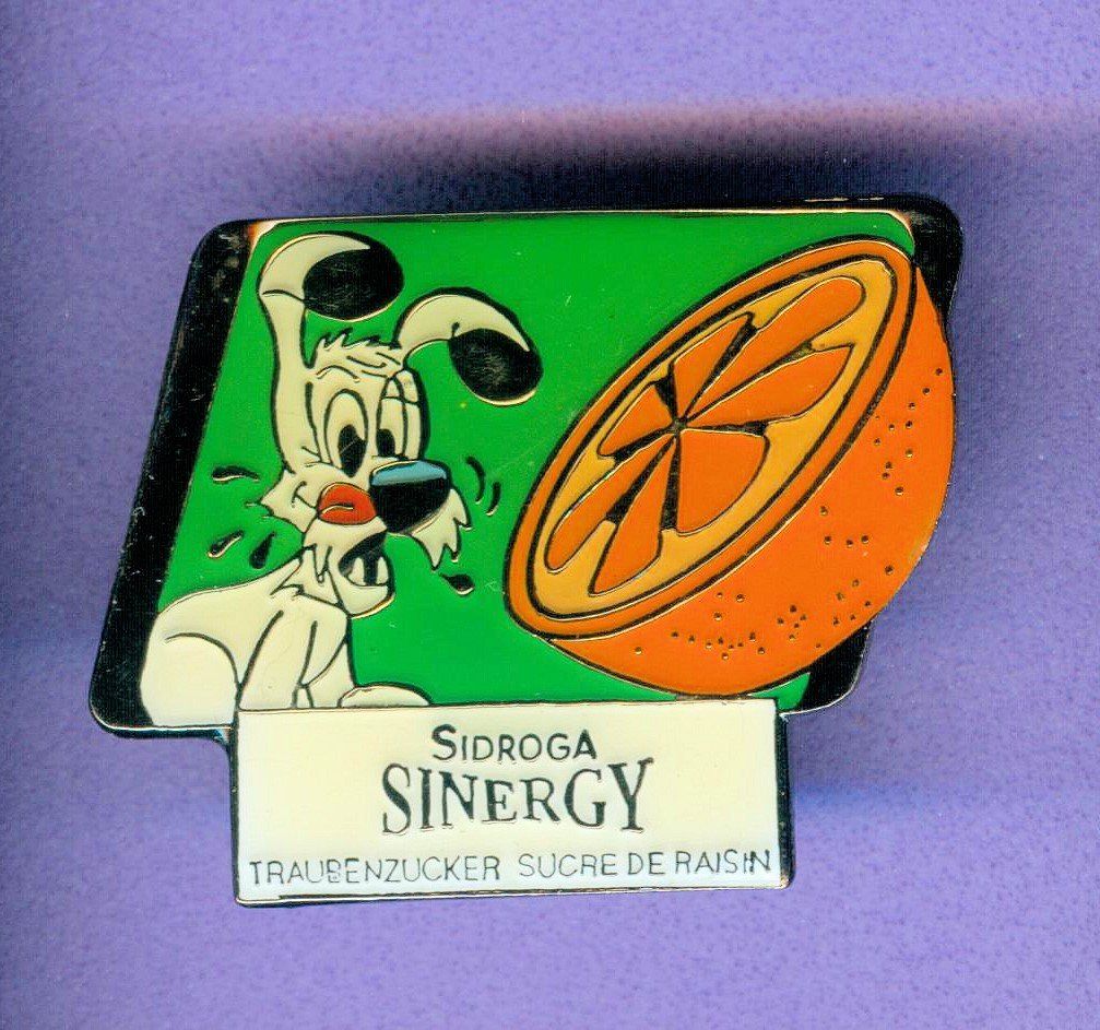 Placchette & Badge: Asterix & Co.   IDEFIX – Usato da Winterthur venduto da Sammleroase