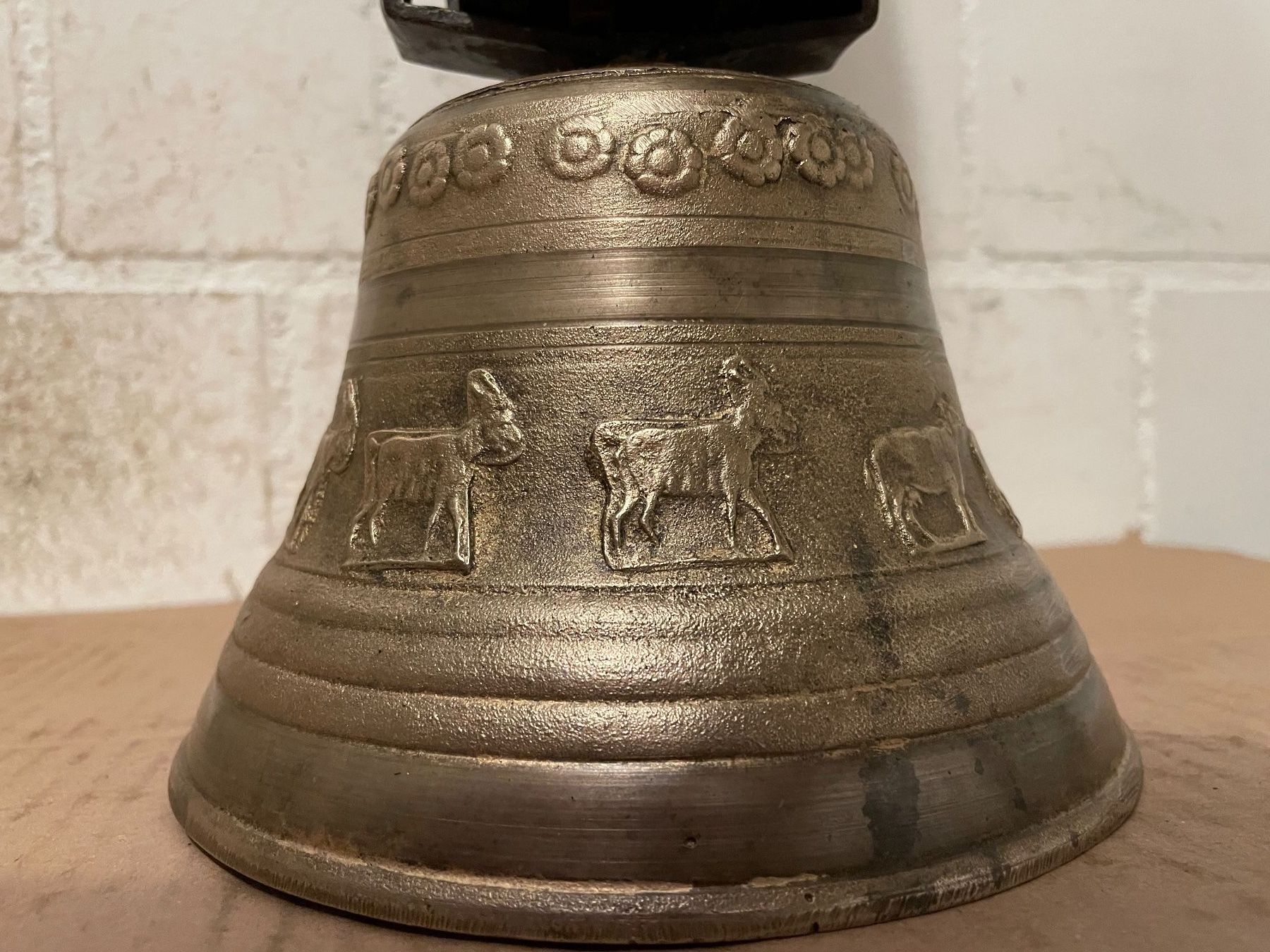 Glocken & Treicheln: Alte Glocke ab 1.00 Fr. – Gebraucht aus Birrhard von magisto52 1