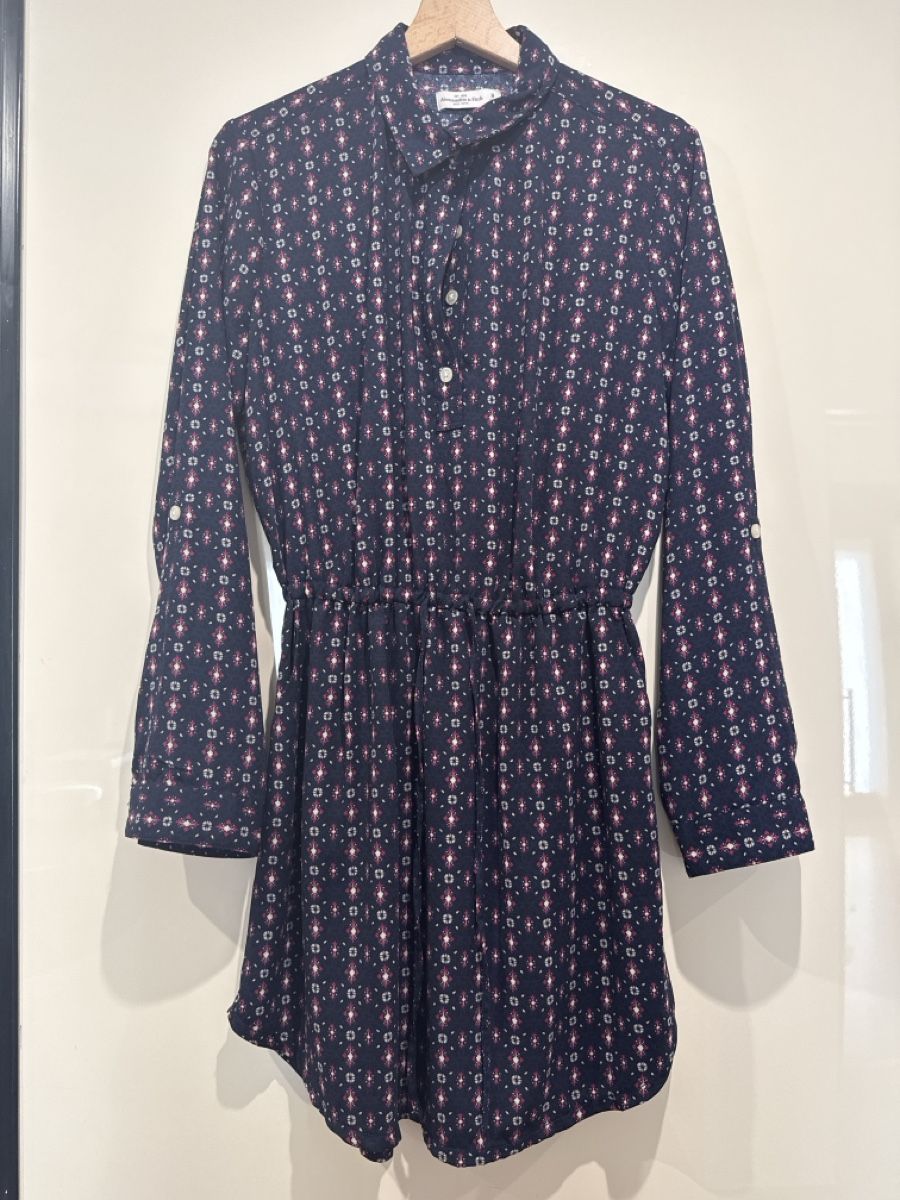 Abercrombie Vestiti: Abito Abercrombie & Fitch taglia M - pattern blu e rosso – Usato da Baden venduto da LucyPeckam32