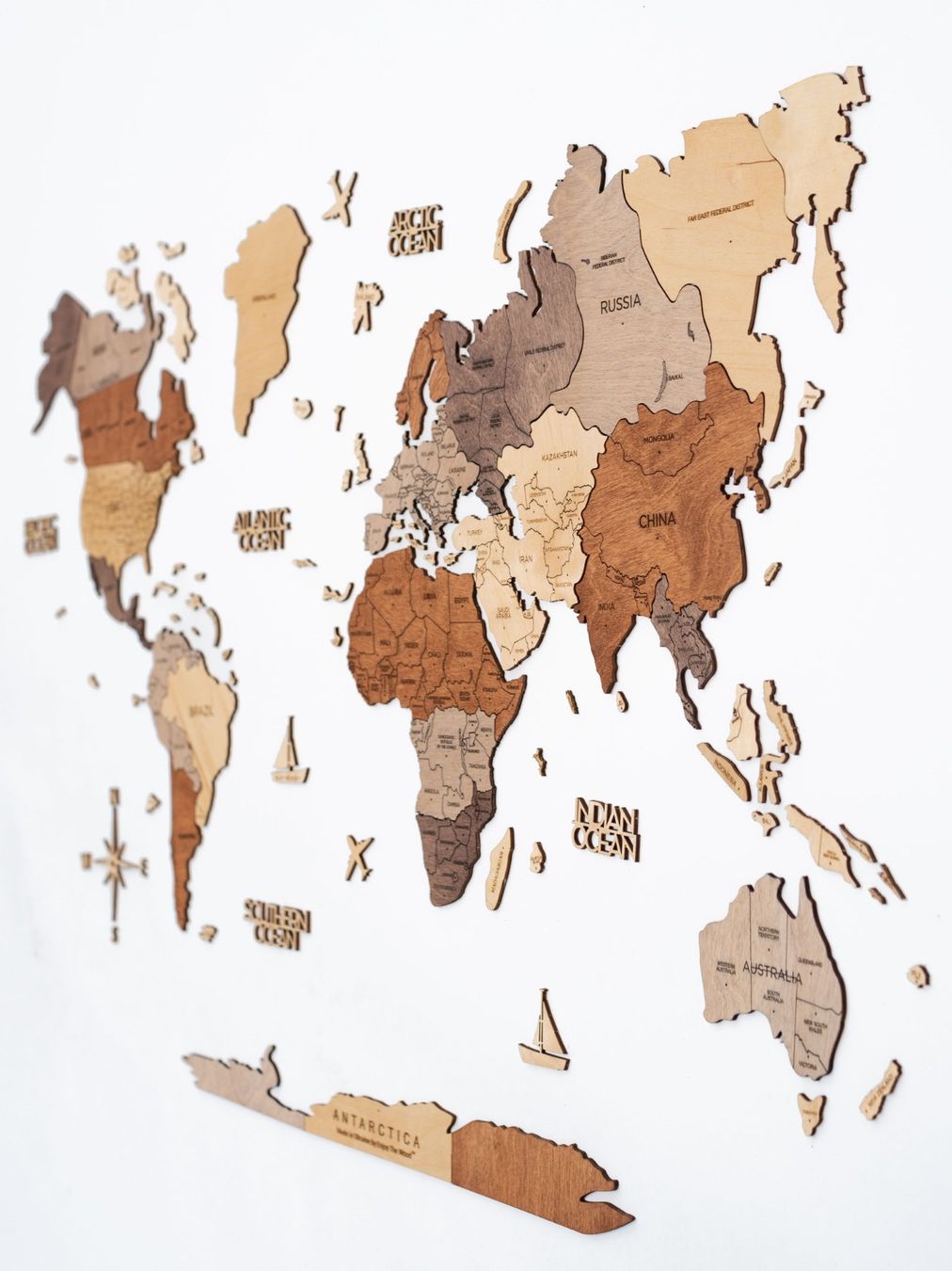 Cartine & Atlanti: 2D MULTICOLOR - Weltkarte aus Holz M – Nuovo e nell'imballaggio originale da Burgdorf venduto da pri_p9rd 7