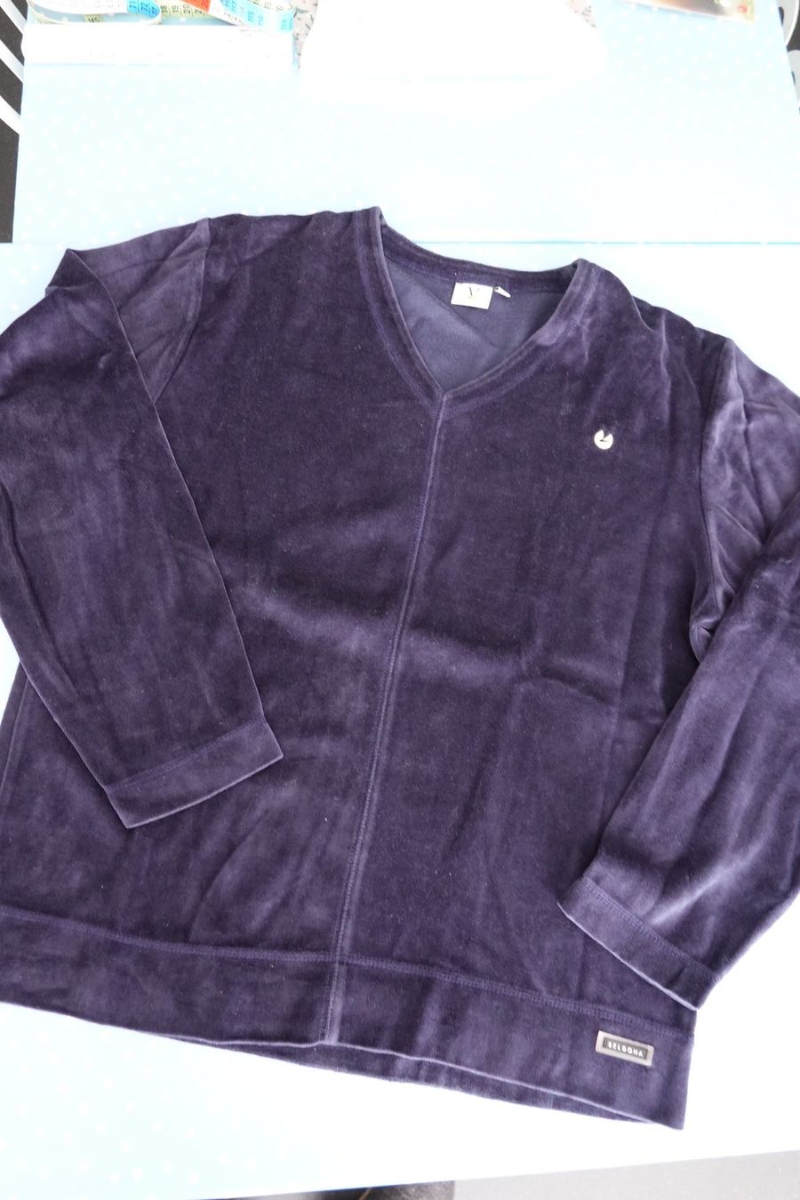 Beldona Maglioni & Felpe: edler Beldona Samt Pullover, Dunkelblau, Gr. M Nachtdress – Usato da Jona venduto da simongarden 8