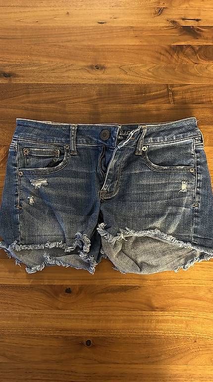 Hosen: farbiges Hotpants-Paket – Gebraucht aus Emmenbrücke von fabiennejohn