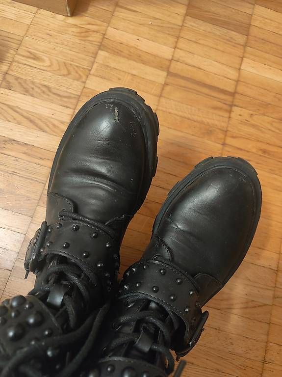 Scarpe da donna: Stiefeletten aus Leder – Usato da Arbon venduto da karolina_frank 1