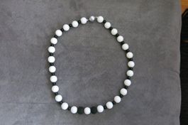 Modeschmuck / Halskette schwarz/weiss ca 40cm