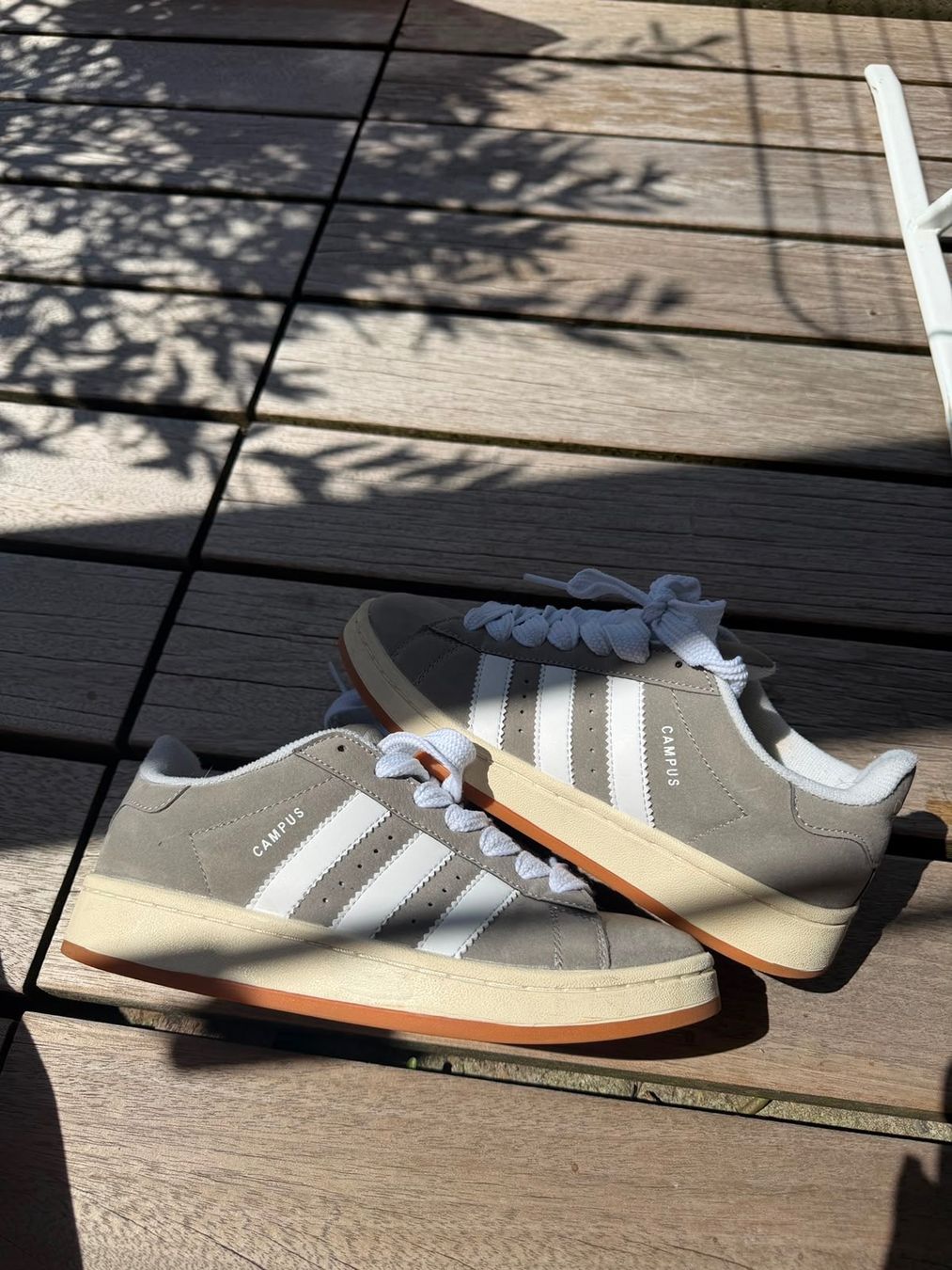 Adidas Chaussures hommes: Adidas Campus Sneaker Grau gute Zustand – D'occasion à Zürich par ale_5l6s