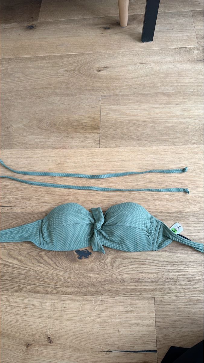 Lascana Costumi da bagno & Bikini: Bikini-Top Gr. 36A – Usato da Glarus venduto da lindabene