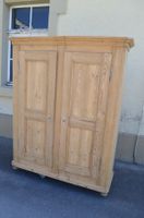 2 Türiger Schrank Restaurierter 2 Teilig