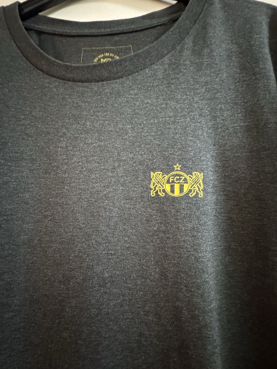 T-shirt: t-shirt FCZ – Usato da Zürich venduto da sduj 2