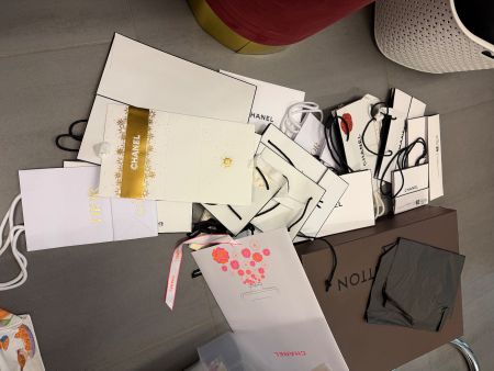 Papier Bags Dior Chanel 50 Stuck