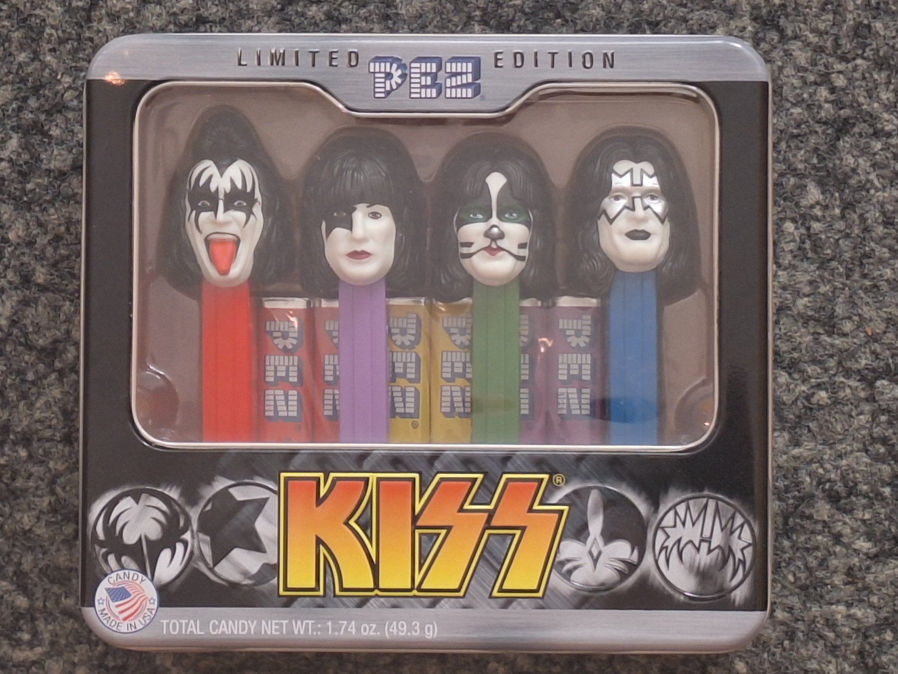 Pez Statuette: Kiss, Pez Box USA 2012 Neu – Nuovo e nell'imballaggio originale da Oberentfelden venduto da Musicud