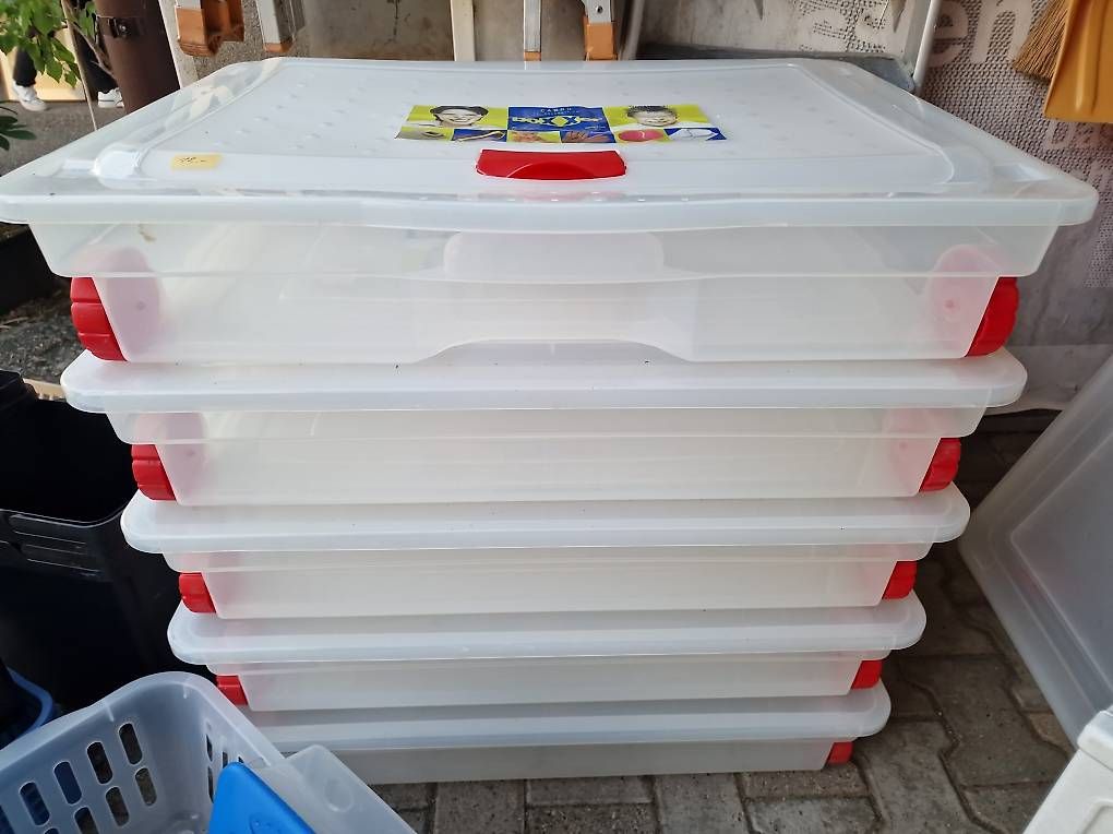 Casse di trasporto: Unterbettboxen auf Rädern – Usato da Schüpfheim venduto da Prisi62