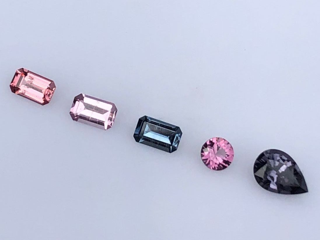 Pietre preziose: 5  SPINELLE  aus Sri Lanka  =  1.56cts – Nuovo e nell'imballaggio originale da Seftigen venduto da tigers12
