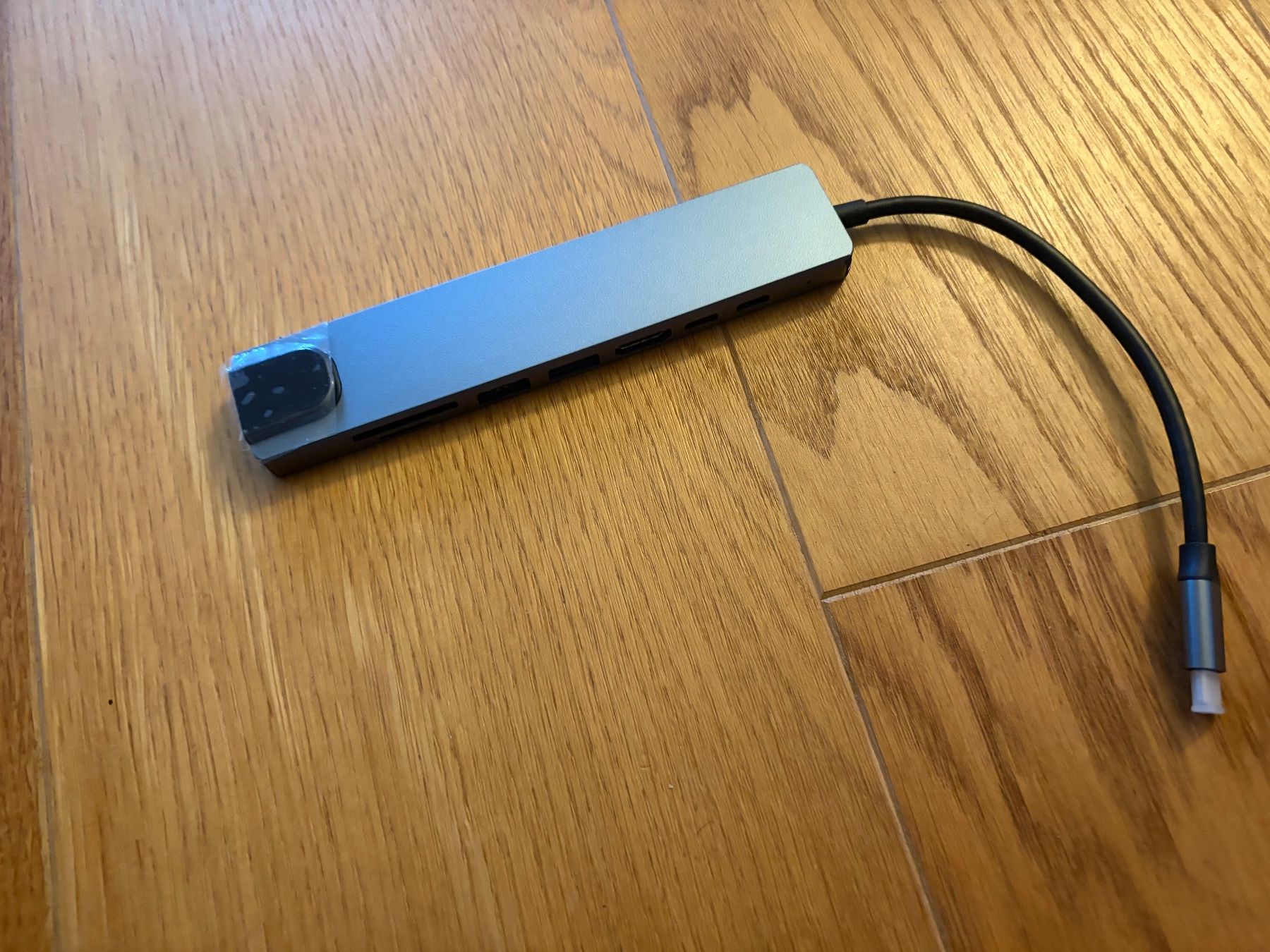Hub & Switch: USB-C Hub – Nuovo e nell'imballaggio originale da Hohtenn venduto da Again-27 1
