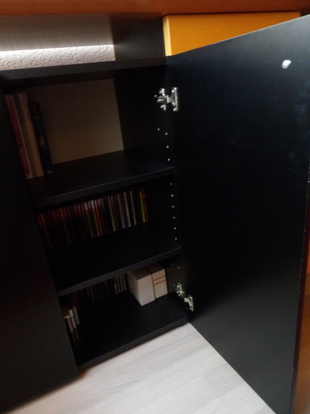 Cassettiere: Sideboard 185 x 40 cm, in Buche // schwarz – Usato da Niederlenz venduto da Steff99 7
