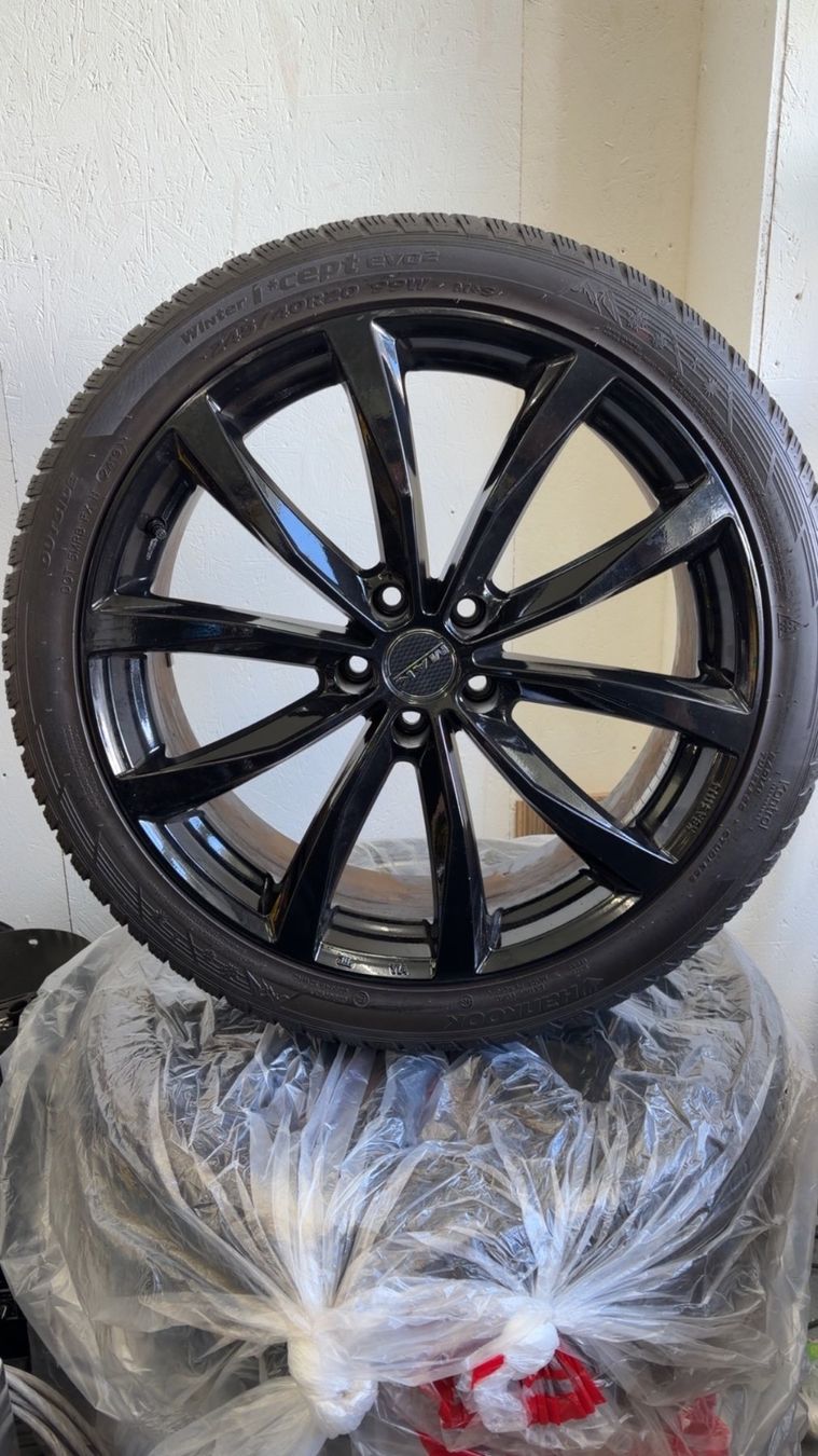 Hankook Pneumatici & Ruote complete: Winter-Komplettrad – Usato da Rümlang venduto da AB-AutoBrack