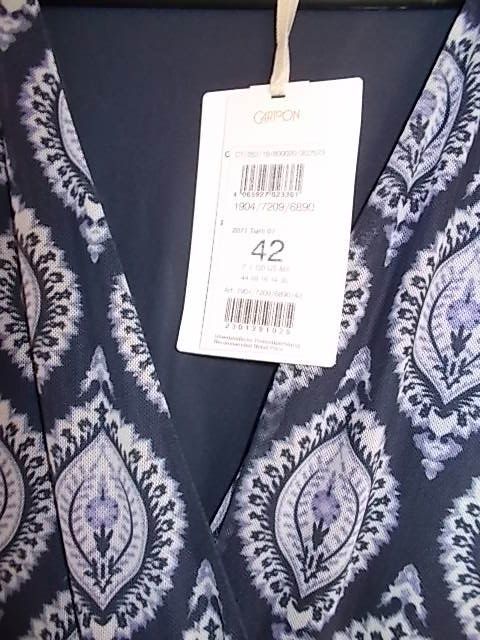 Robes: Kleid Cartoon Gr.42 – Neuf avec emballage d'origine à Chexbres par indi03 1