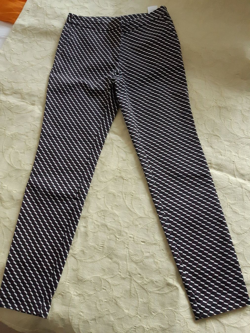 Pantaloni: Schöne Hose 36 neuwertig – Usato da St.Gallen venduto da LaMiSa 1