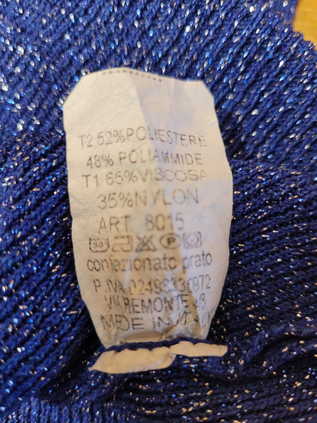 Top: LOKE débardeur bleu à paillette – Usato da Lausanne venduto da PlusValue_Lausanne 3