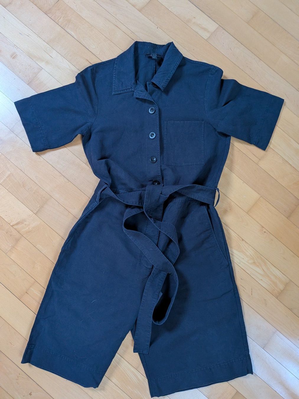Cos Jumpsuits: Jumpsuit / Overall / Combinaison COS – D'occasion à Münchenstein par chicken3000