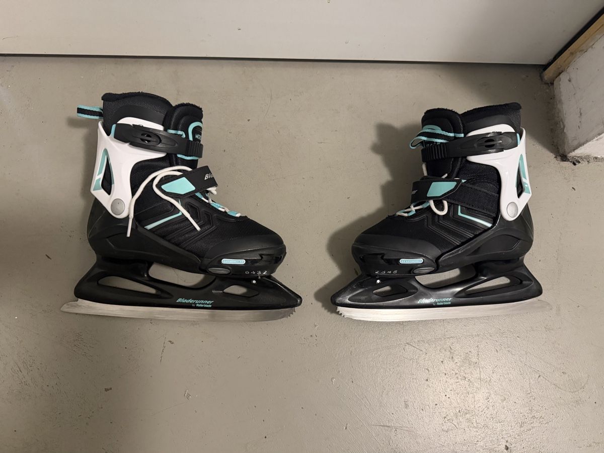Patins à glace: Schlittschuhe Bladerunner MICRO XT ICE G – D'occasion à Oppligen par Merida007 1