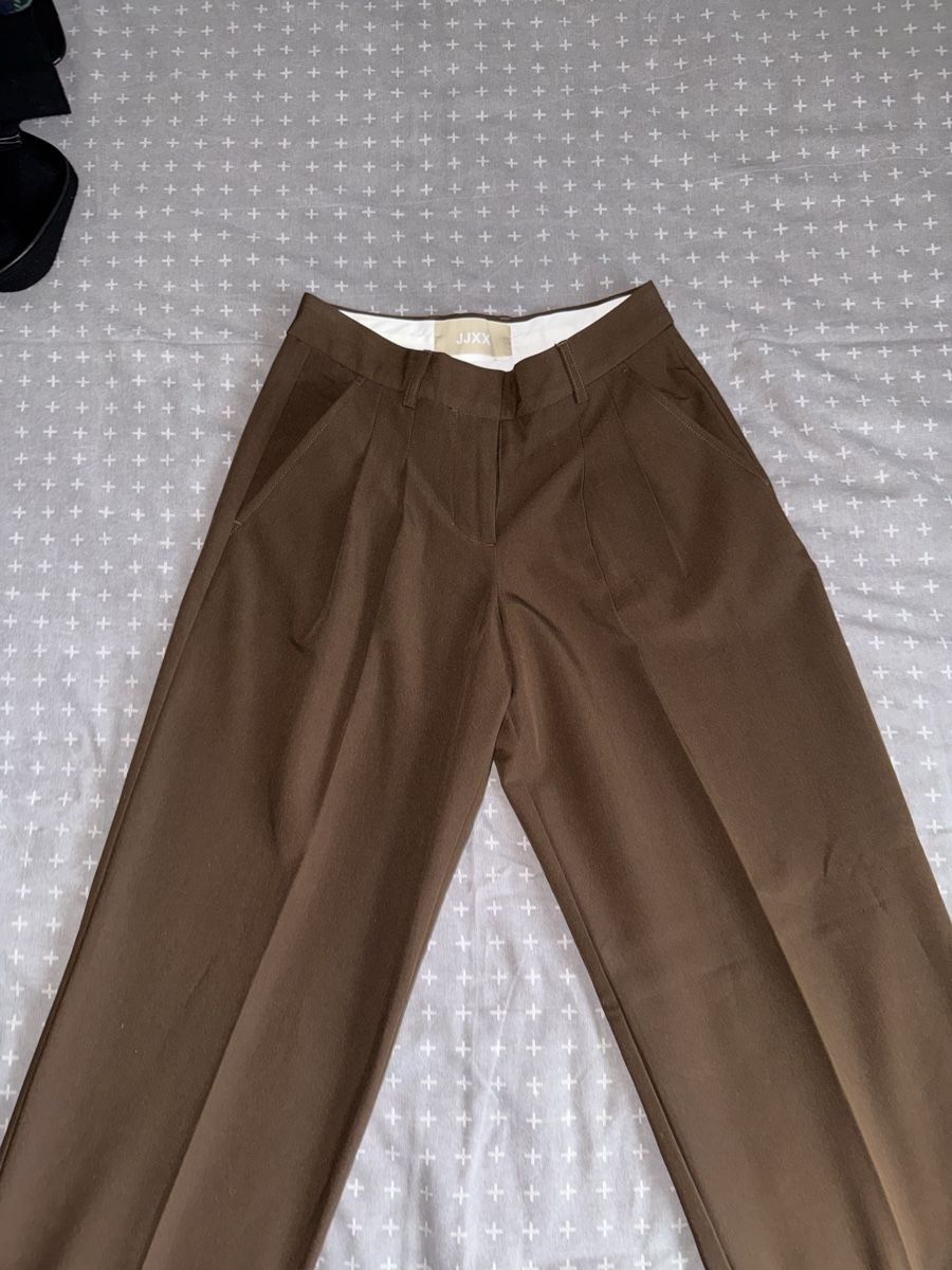 Pantaloni: BRAUNE ANZUGHOSE JJXX – Nuovo (secondo la descrizione) da St. Moritz venduto da ari_9fcv 1
