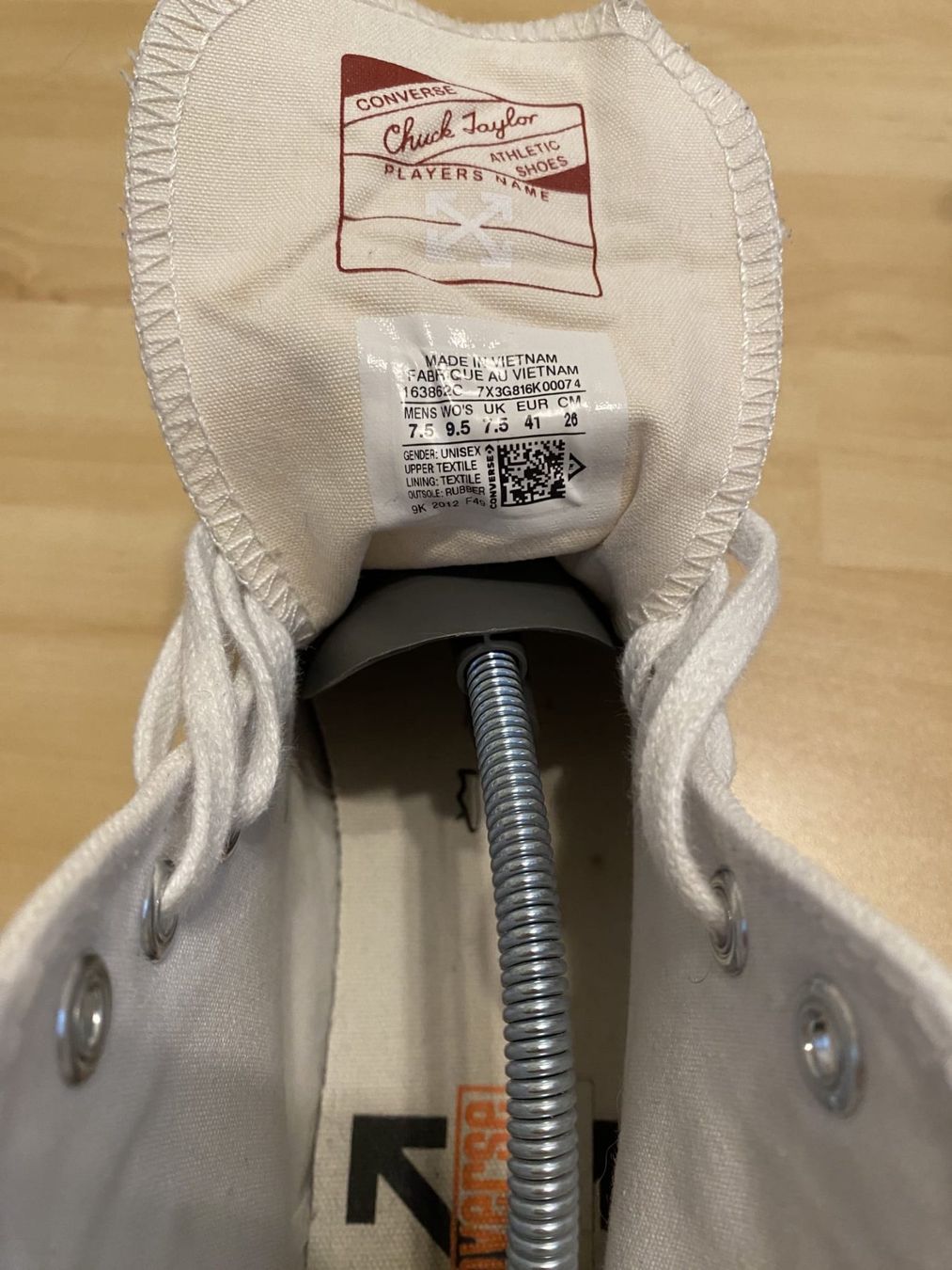Off-White Scarpe da uomo: Off White - Converse Chuck Taylor All Star 70 Hi – Usato da Oberwil-Lieli venduto da Poliziano 2