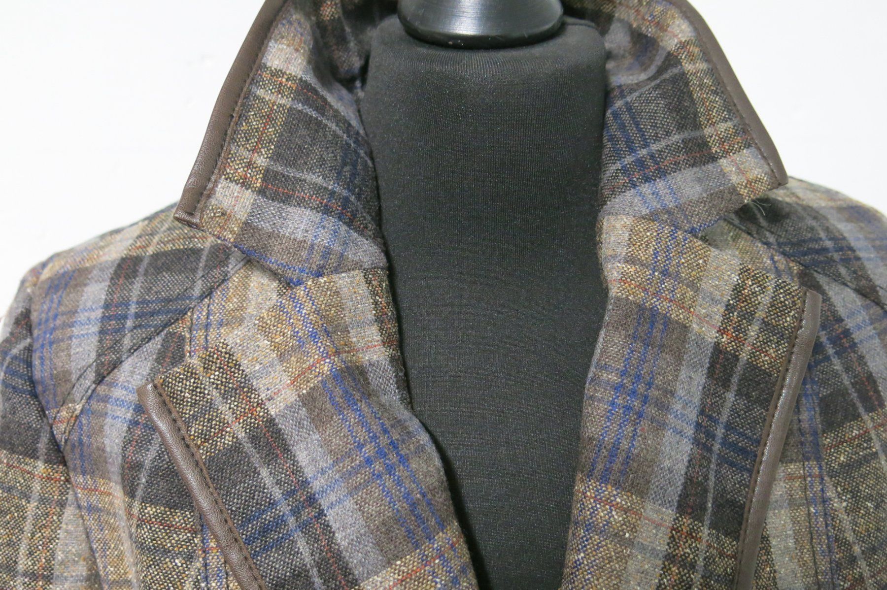Giacche: TOP moderner neuwertiger Blazer – Usato da Buchs ZH venduto da Edelschmuck 1